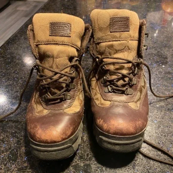 Coach Field Boots